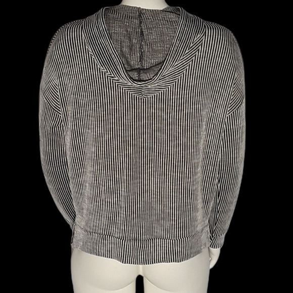 Ribbed Black and White Striped Hooded Top - Picture 6 of 7